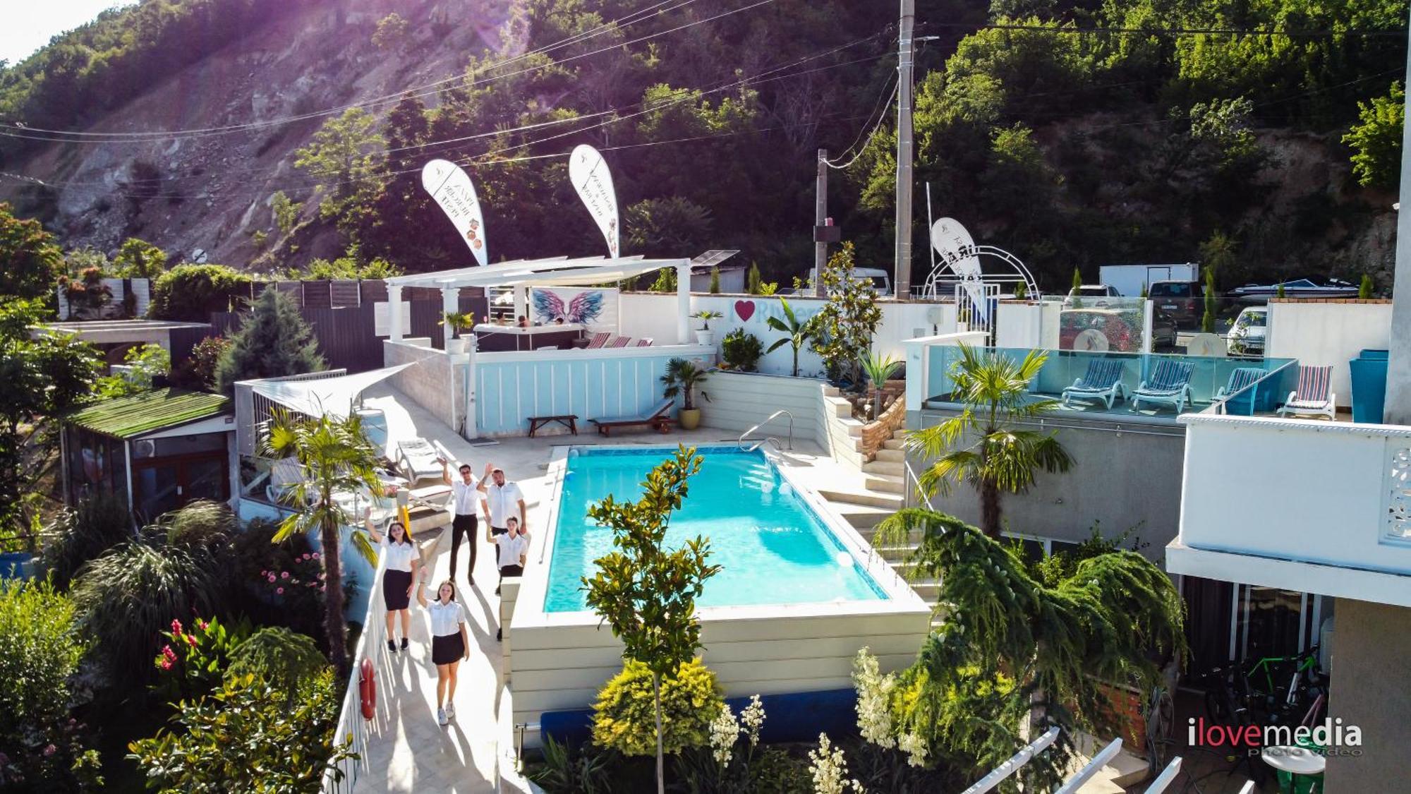 Riviera 990 - Resort & Restaurant Ieşelniţa Bagian luar foto